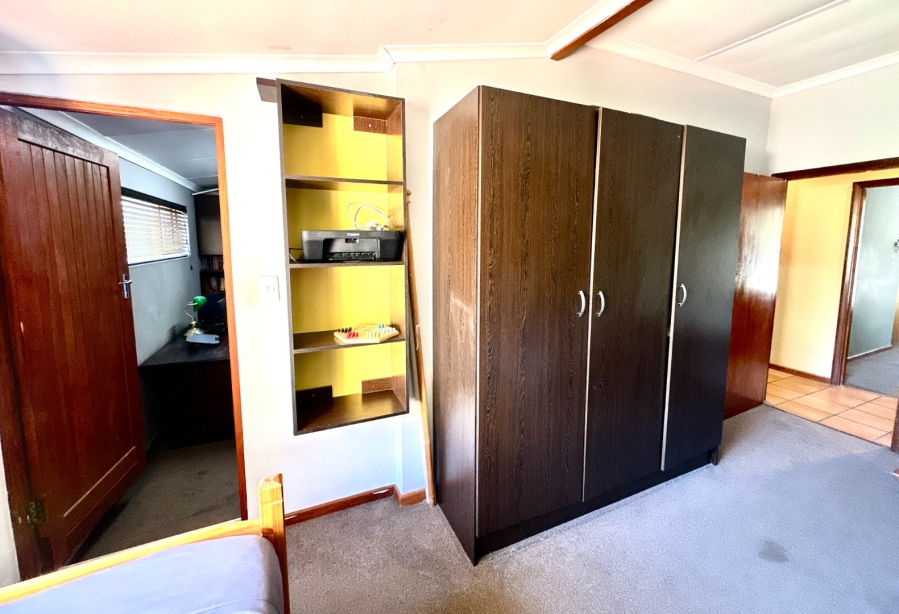 4 Bedroom Property for Sale in Bergsig Western Cape